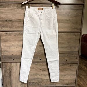 Butt, I Love You 5 Wax Jeans White Skinny Preppy Coastal Luxury Artsy Boardwalk